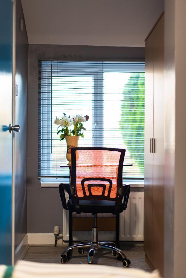Heart Of Maidstone - Premium Double Rooms With Free Wi-Fi Esterno foto