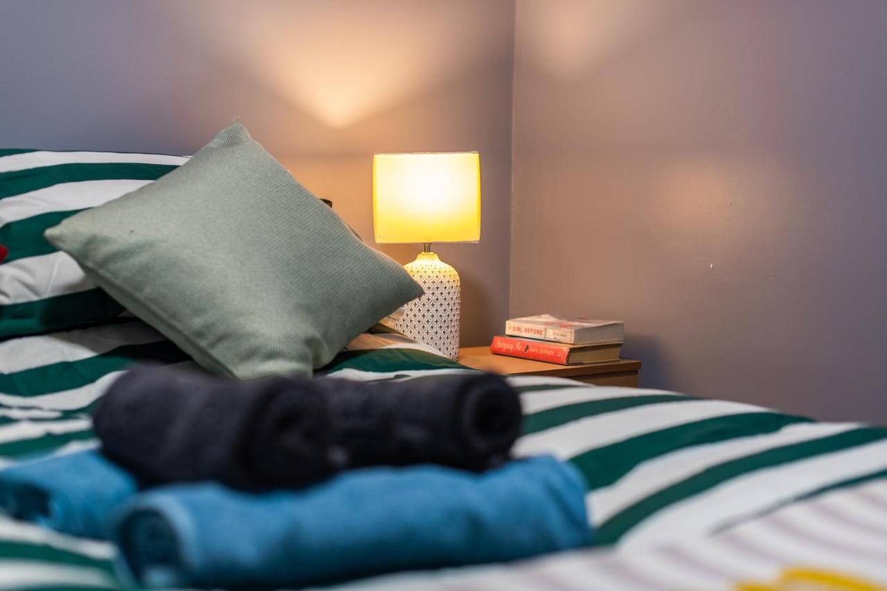 Heart Of Maidstone - Premium Double Rooms With Free Wi-Fi Esterno foto